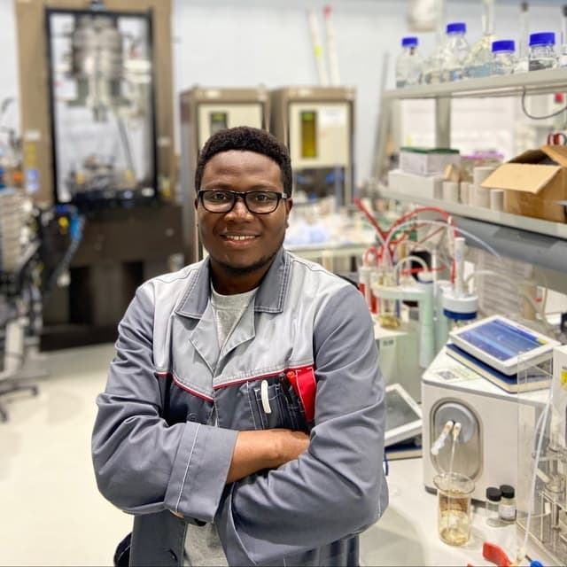 Ayomikun Bello in the lab
